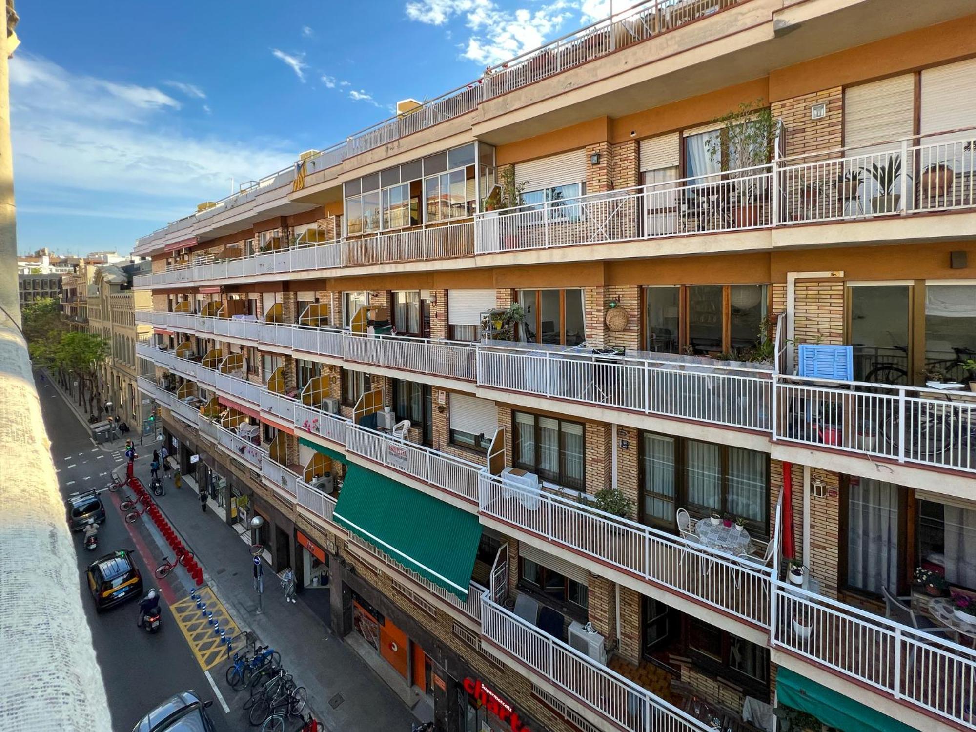 Stay U-Nique Apartments Torrent Barcelona Luaran gambar